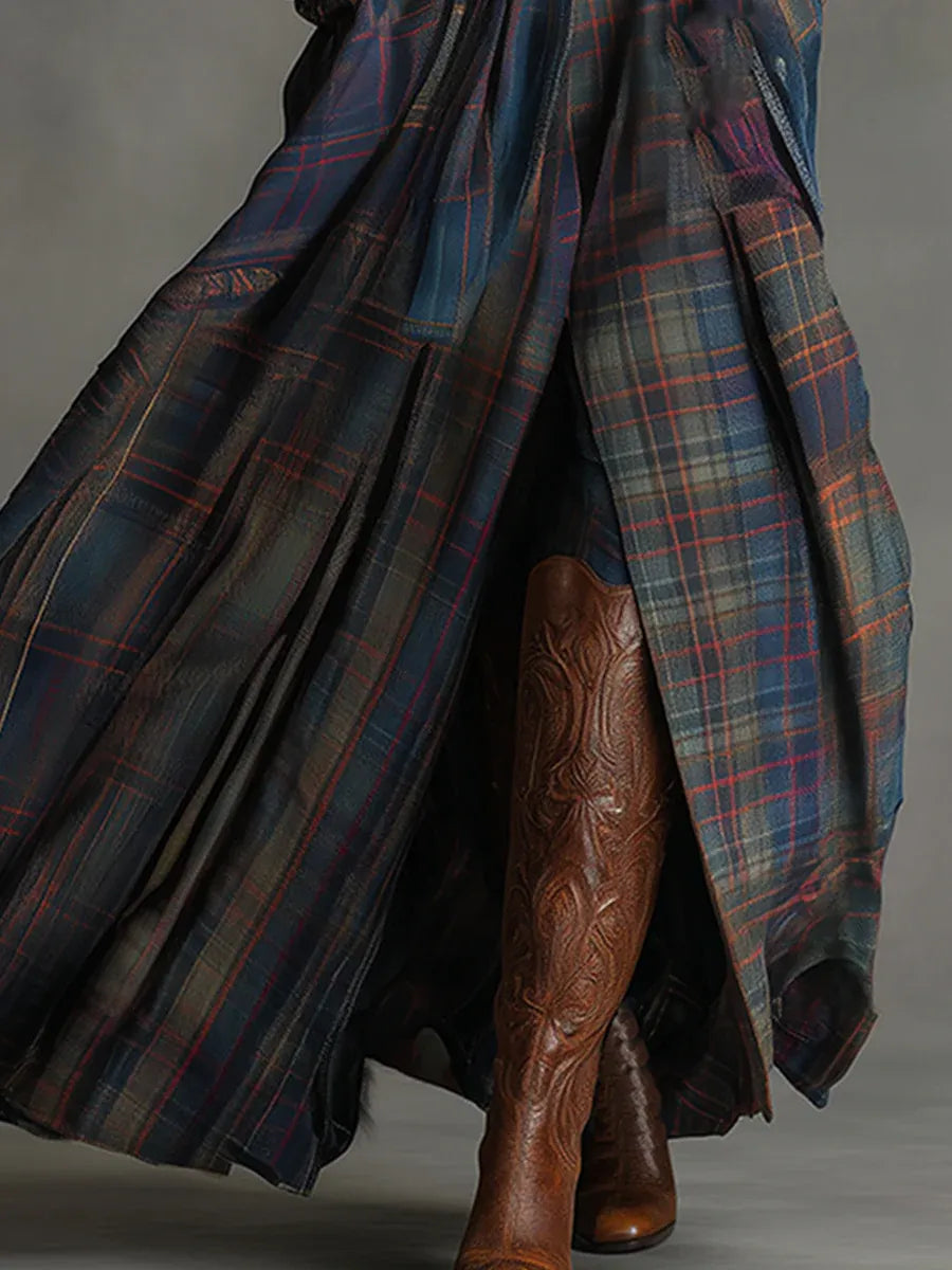 Celina | Bohemska elegancja w niebieskim zamszu i spódnicy w kratę