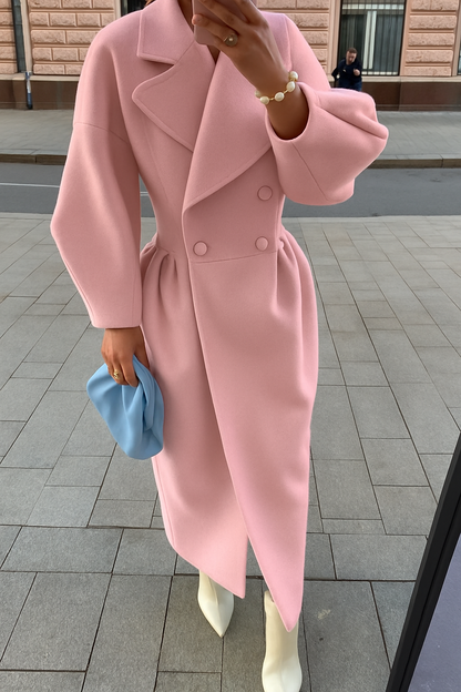 Małgorzata I Elegancki, długi płaszcz  – stylowy fason, idealny na chłodniejsze dni i wyjątkowe okazje